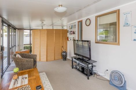 Photo of property in 44 Rimu Street, Levin, 5510