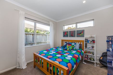 Photo of property in 6 Whares Court, Silverdale, 0932