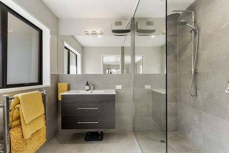 Photo of property in 154 Hagart-alexander Drive, Mosgiel, 9024