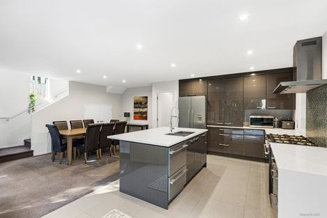 Photo of property in 21 Mariners View Road, Beach Haven, Auckland, 0626