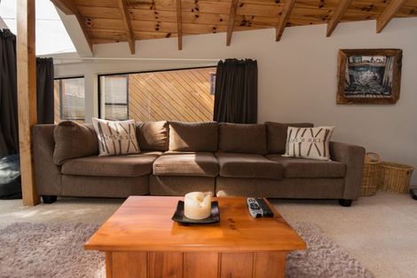 Photo of property in 27 Totara Street, Ohakune, 4625
