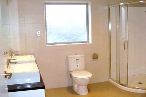 Photo of property in 72 Oakway Drive, Schnapper Rock, Auckland, 0632