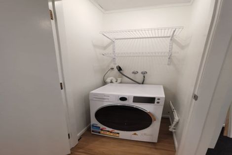 Photo of property in 2 Jenness Grove, Harbour View, Lower Hutt, 5010