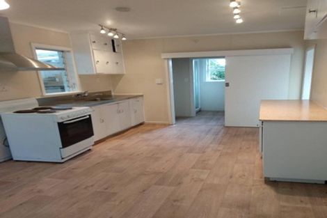 Photo of property in 88 Newlands Road, Newlands, Wellington, 6037