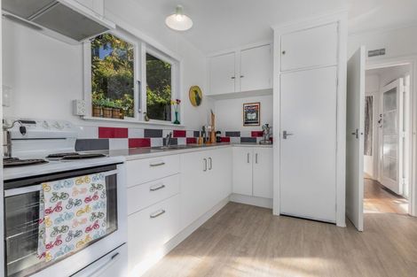 Photo of property in 22 Dale Road, Raumati South, Paraparaumu, 5032