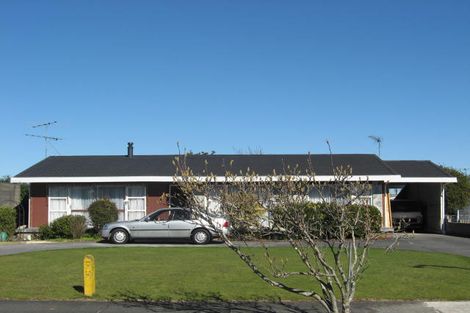 Photo of property in 28 Seddon Street, Carterton, 5713