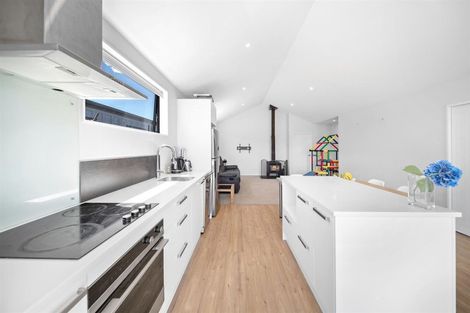 Photo of property in 26 Mount Creighton Crescent, Wanaka, 9305