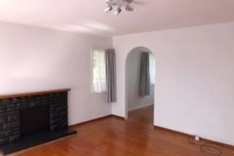 Photo of property in 51 Beach Road, Te Atatu Peninsula, Auckland, 0610