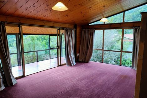 Photo of property in 10 Kerkwall Drive, Naenae, Lower Hutt, 5011