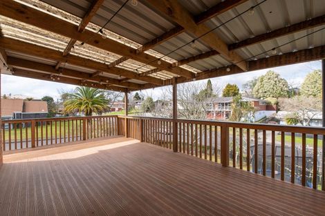 Photo of property in 2 Peachgrove Terrace, Hillcrest, Rotorua, 3015