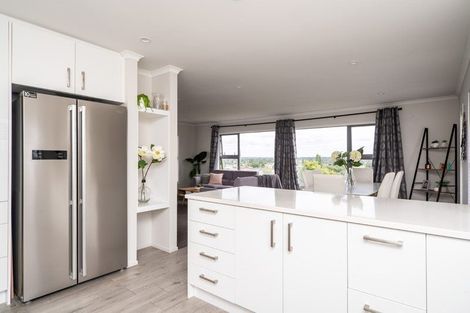 Photo of property in 155 Keri Vista Rise, Papakura, 2110