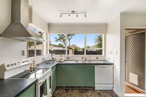 Photo of property in 27 Middlesex Street, Levin, 5510