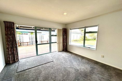 Photo of property in 6 Edgewater Grove, Whakatane, 3120