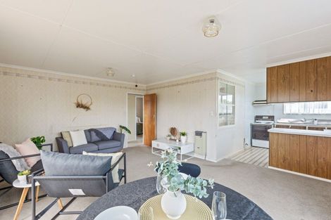 Photo of property in 2/2 Grey Street, Waitara, 4320