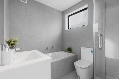 Photo of property in 165d Wiseley Road, West Harbour, Auckland, 0618