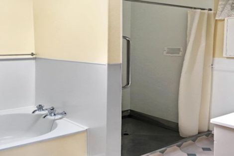 Photo of property in 1/15 Peddie Street, Taradale, Napier, 4112