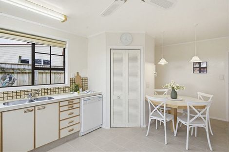 Photo of property in 38 Rimu Street, Waikanae, 5036