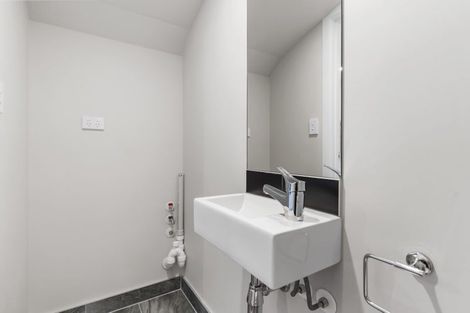 Photo of property in 46 Tokai Place, Glen Eden, 0602