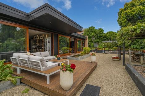 Photo of property in 40 Victoria Street, Coromandel, 3506