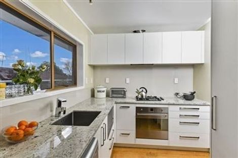 Photo of property in 16 Sydney Street, Hauraki, Auckland, 0622