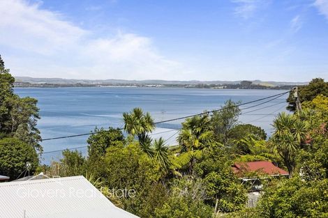 Photo of property in 21a Harrybrook Road, Green Bay, Auckland, 0604