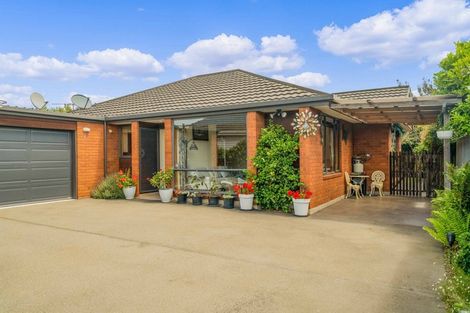 Photo of property in 82 Middleton Road, Upper Riccarton, Christchurch, 8041