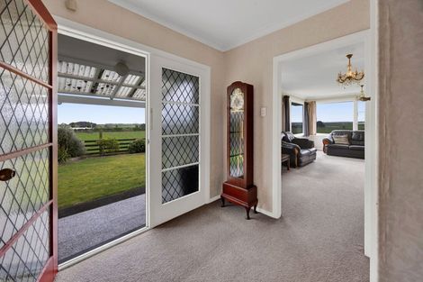 Photo of property in 414 South Road, Hawera, 4674