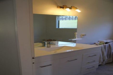 Photo of property in 6 Wingfield Place, Churton Park, Wellington, 6037