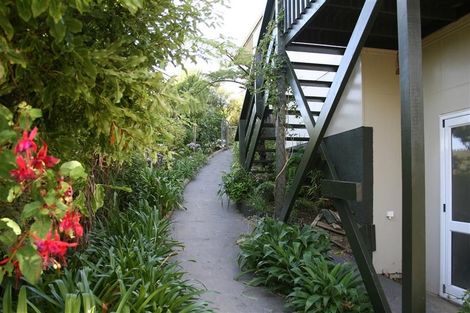 Photo of property in 1 Sasanqua Way, Crofton Downs, Wellington, 6035
