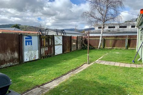 Photo of property in 5b Maire Street, Wainuiomata, Lower Hutt, 5014