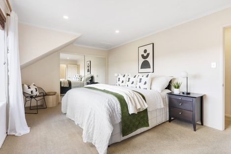 Photo of property in 12 Millennial Way, Orewa, 0931