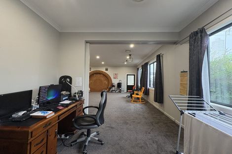 Photo of property in 99 Cook Street, West End, Palmerston North, 4410