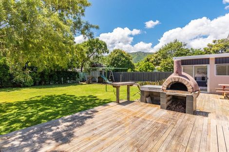 Photo of property in 23 Oriwa Street, Waikanae, 5036