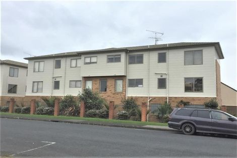 Photo of property in St Claire Village, 182/172 Mcleod Road, Te Atatu South, Auckland, 0610