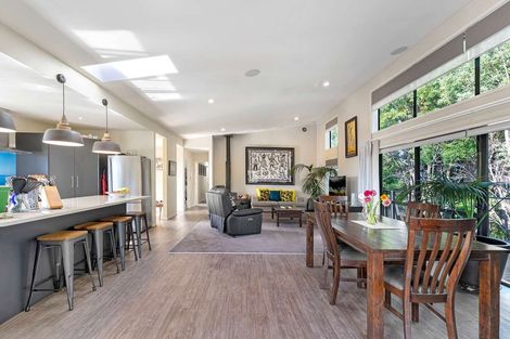 Photo of property in 4 Tarapatiki Drive, Whitianga, 3510