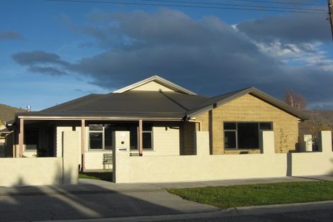 Photo of property in 49a Brandon Street, Alexandra, 9320