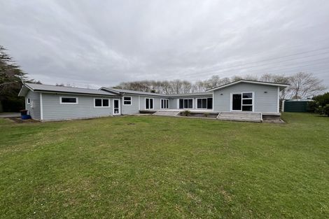 Photo of property in 171 Boord Crescent, Kumeu, 0891