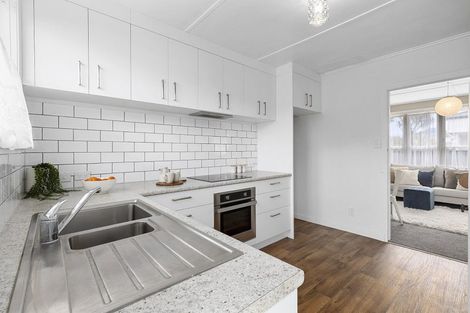 Photo of property in Heretaunga Flats, 4/652 Fergusson Drive, Trentham, Upper Hutt, 5018