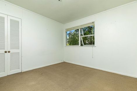 Photo of property in 14 Roick Parade, Glen Eden, Auckland, 0602