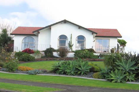 Photo of property in 21 Rushden Terrace, Red Beach, 0932