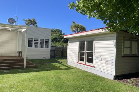Photo of property in 22 Savage Crescent, West End, Palmerston North, 4412