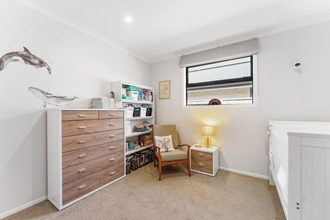 Photo of property in 35 Harding Drive, Papamoa Beach, Papamoa, 3118