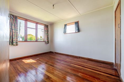 Photo of property in 16 Hamilton Street, Pahiatua, 4910