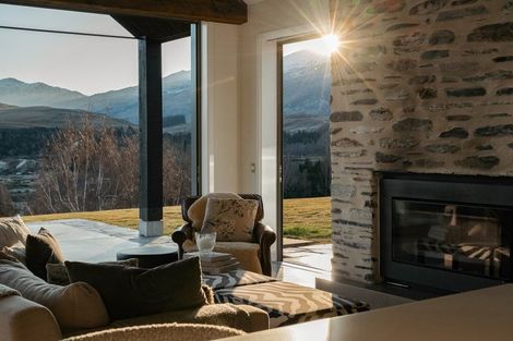 Photo of property in 10 Wilding Road, Lake Hayes, Queenstown, 9371