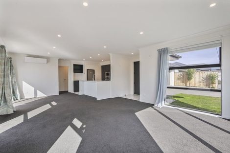 Photo of property in 82a Watkins Drive, Rangiora, 7400