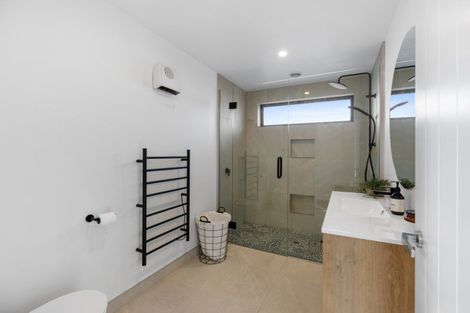 Photo of property in 39 Plover Avenue, Amberley, 7410