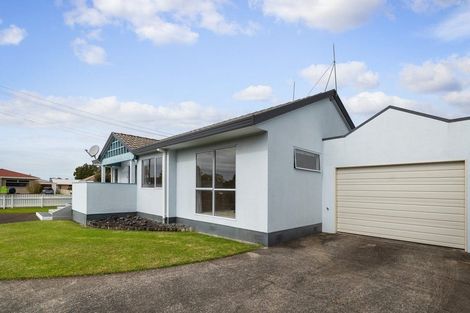 Photo of property in 17a Carisbrooke Street, Katikati, 3129