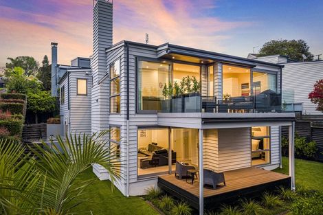 Photo of property in 29a Penzance Road, Mairangi Bay, Auckland, 0630