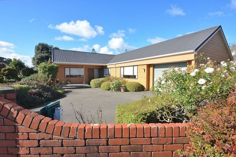 Photo of property in 1 Oak Bay, Waikanae, 5036