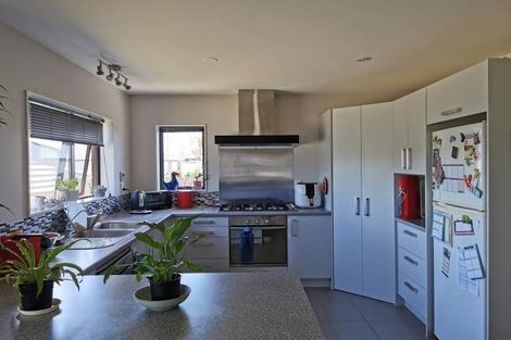 Photo of property in 213 Mark Avenue, Grenada Village, Wellington, 6037